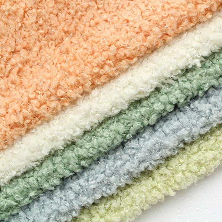 เหตุใดผ้าขนสัตว์จึงกลายเป็นผ้าที่เลือกใช้สำหรับเครื่องแต่งกายและการตกแต่งภายในระดับพรีเมียม